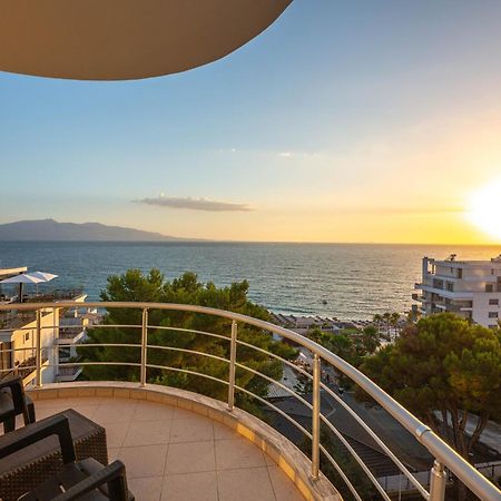 Hotel Sea Breeze Sarandë Exterior foto