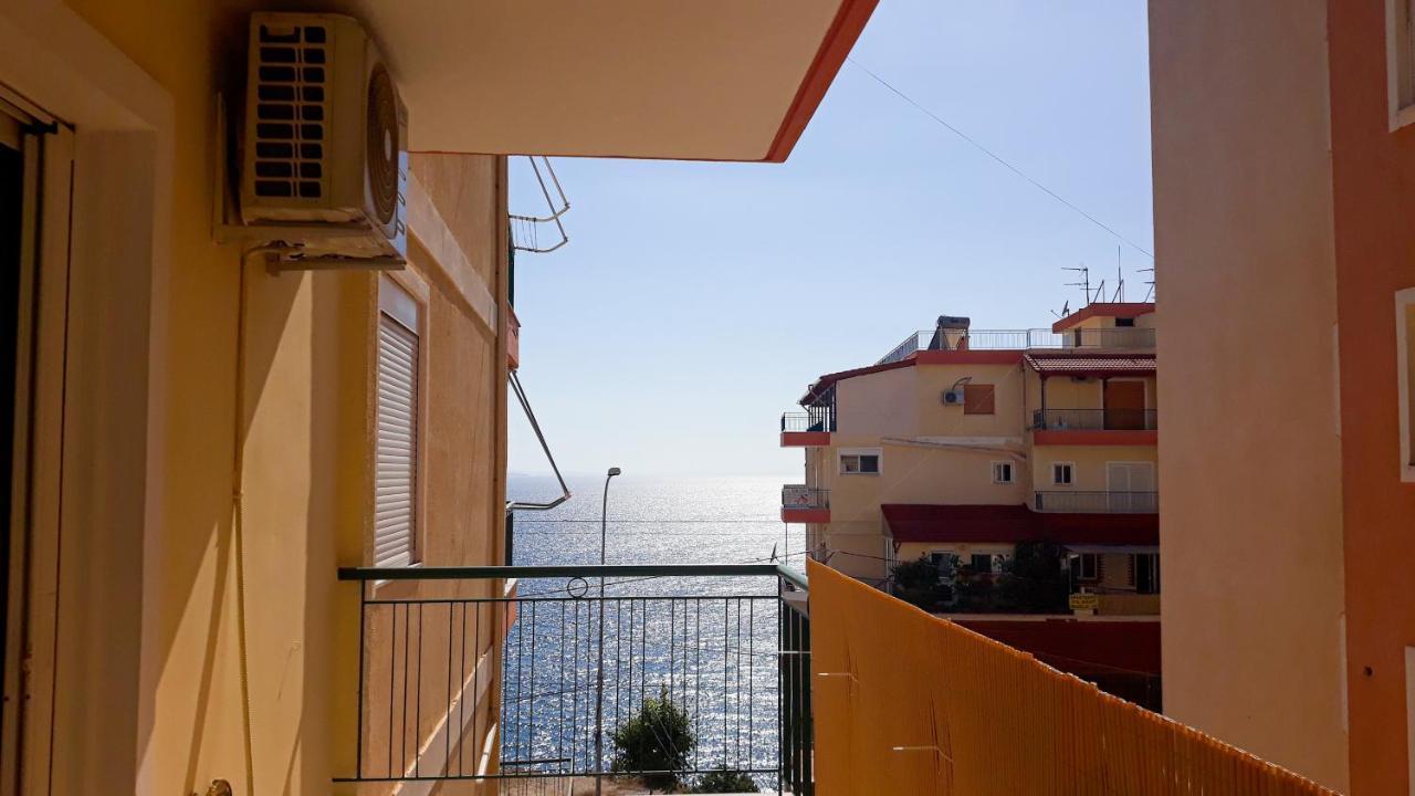 Hotel Sea Breeze Sarandë Exterior foto