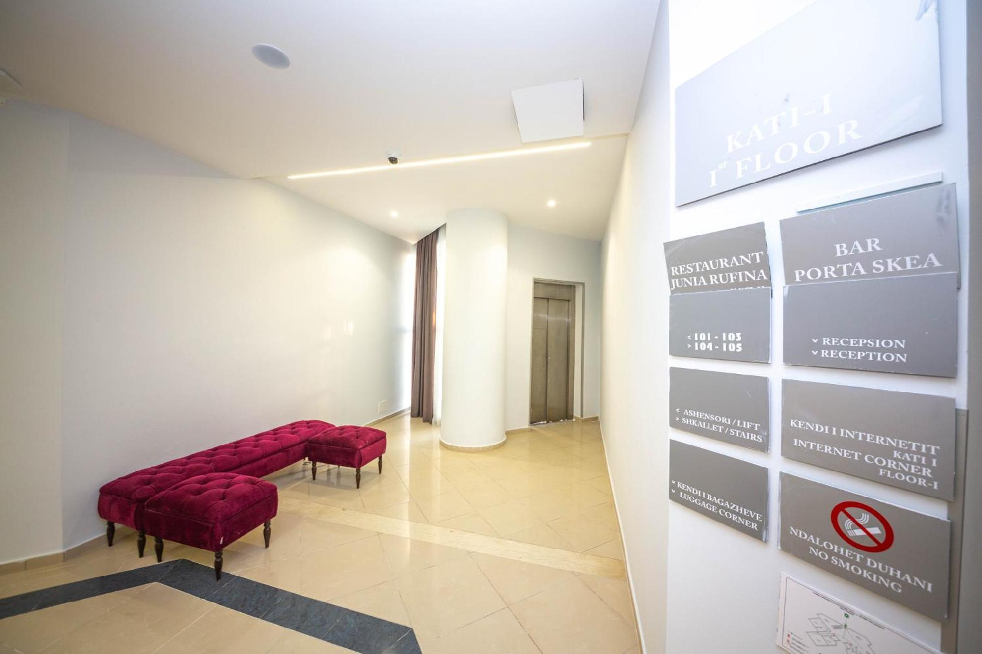 Hotel Sea Breeze Sarandë Exterior foto