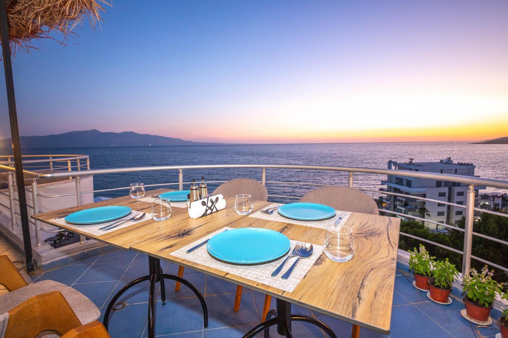 Hotel Sea Breeze Sarandë Exterior foto