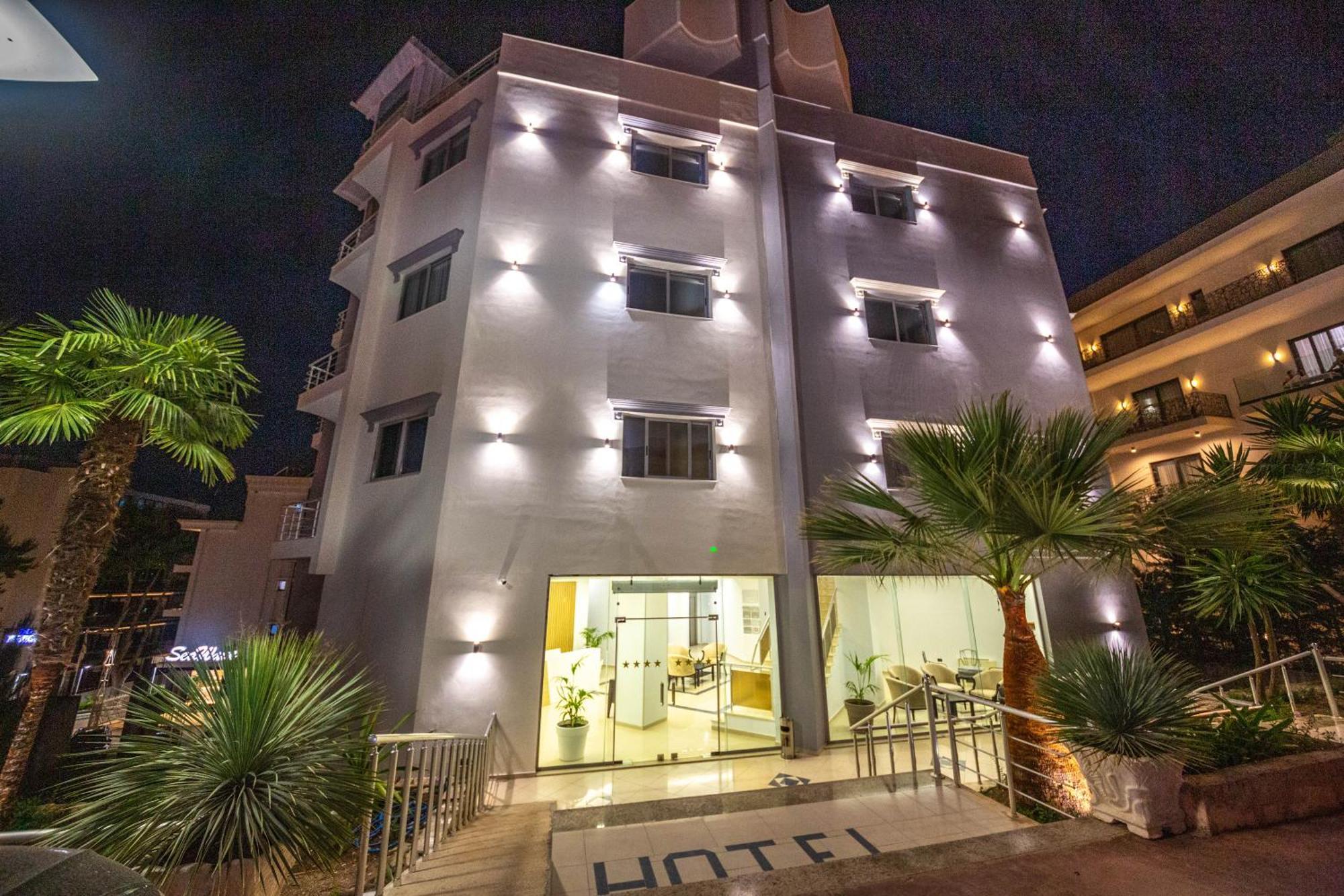 Hotel Sea Breeze Sarandë Exterior foto